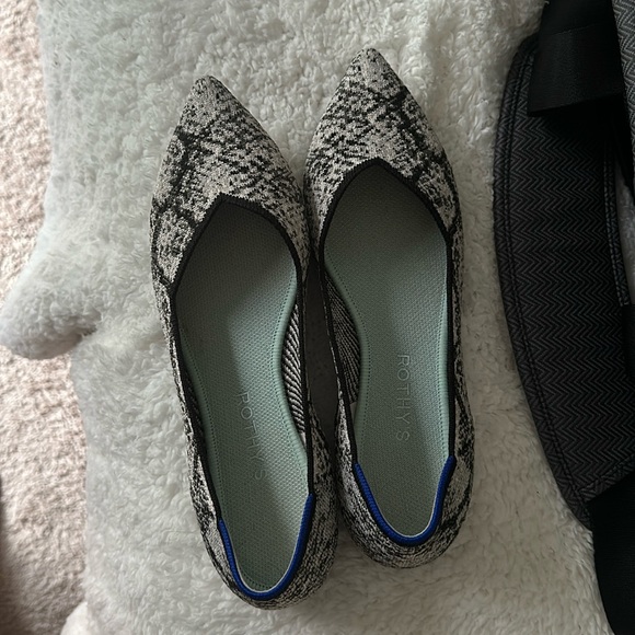 Rothy’s The Point shoe - python design - Picture 1 of 3
